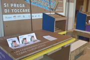 Prototipo di un banco del mercato accessibile.